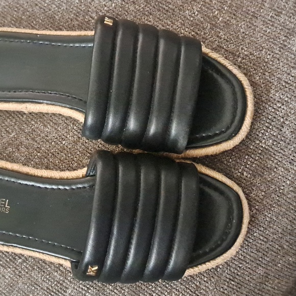 MICHAEL KORS - Picture 3 of 7